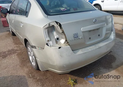 2008 Nissan Sentra 2.0S z USA, uszkodzony, nr VIN 3N1AB61E38L644055